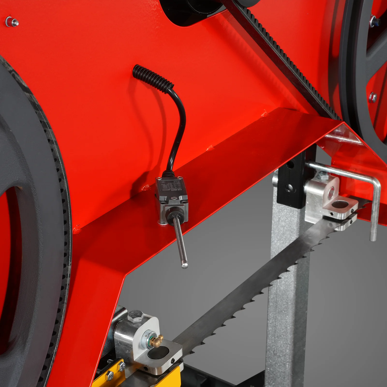 26" Portable Sawmill (5x Blades Included), 459cc 15HP E-Start Gasoline Engine, 20" Board Width, 20' Track Length (13' Track Length + 6.4' Track Extension Included) , SM-26 - Image 8
